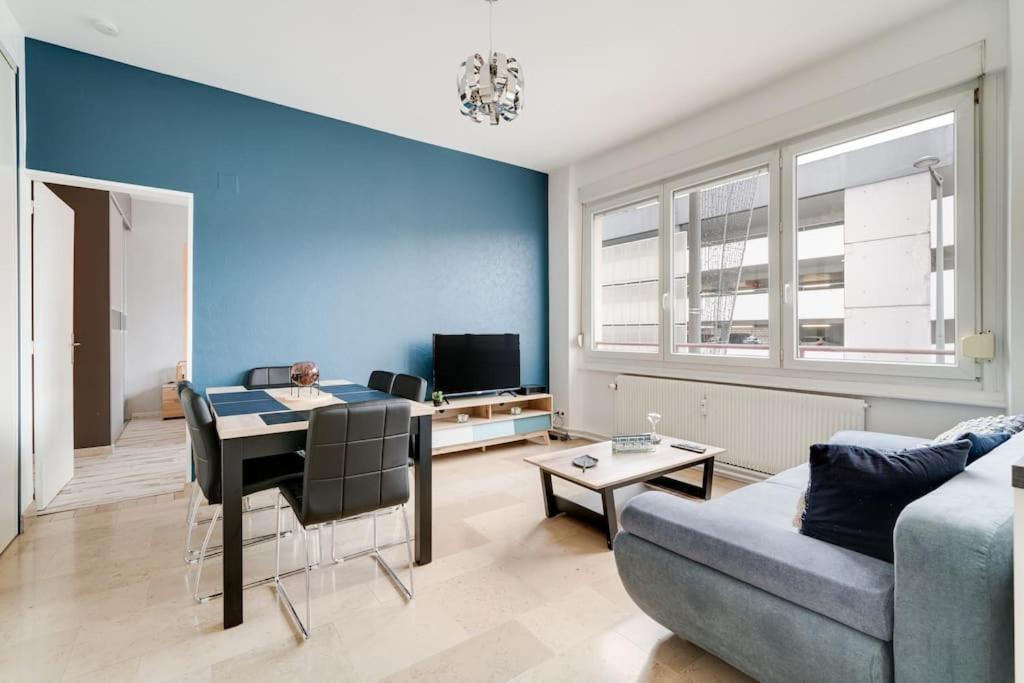 Superbe Appartement A Une Minute A Pied De La Gare Épinal Dış mekan fotoğraf