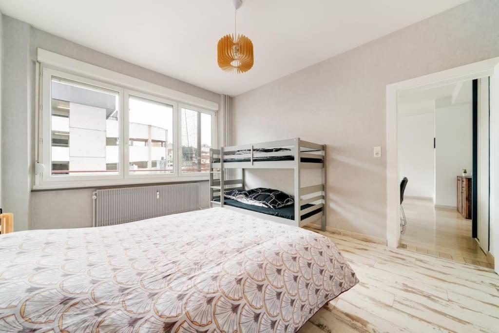 Superbe Appartement A Une Minute A Pied De La Gare Épinal Dış mekan fotoğraf