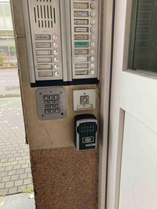 Superbe Appartement A Une Minute A Pied De La Gare Épinal Dış mekan fotoğraf